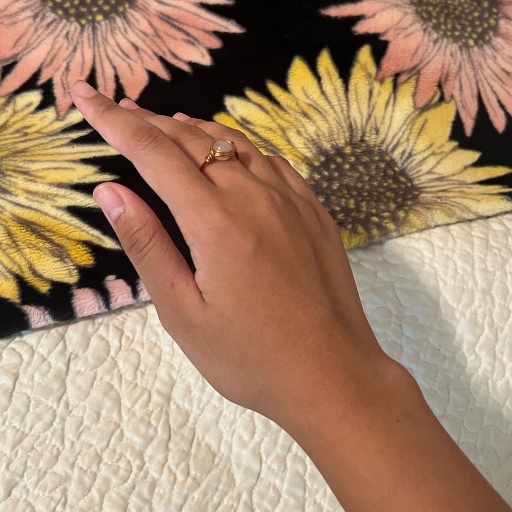 Rose quartz adjustable ring